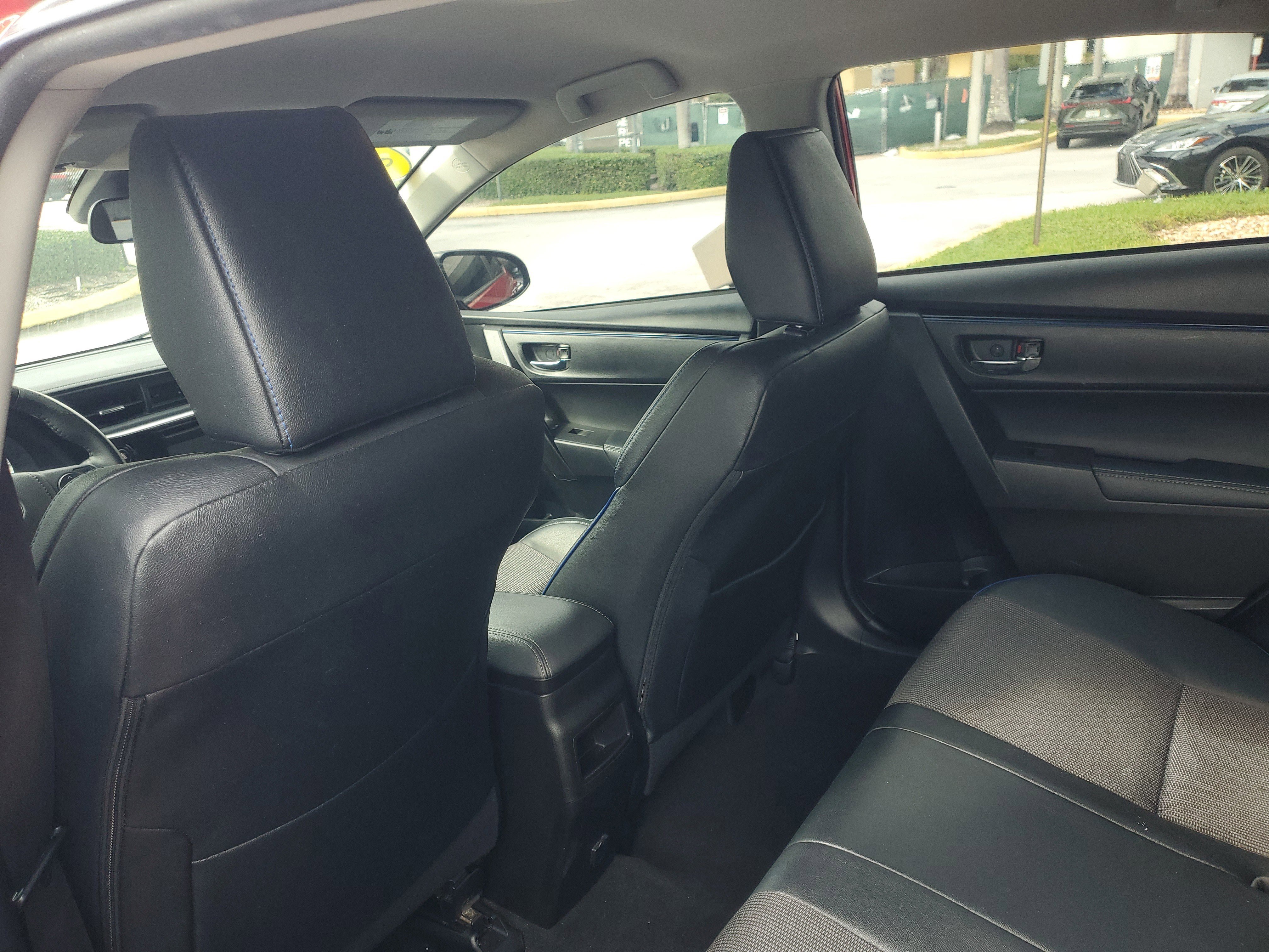 Used 2019 Toyota Corolla SE image 12