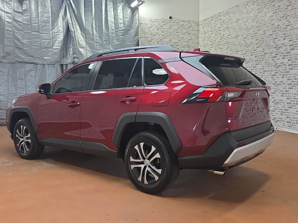 Used 2019 Toyota RAV4 Adventure image 6
