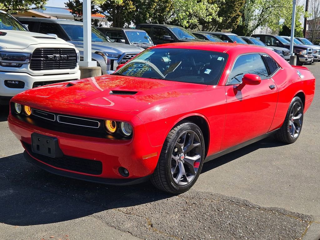 Certified 2018 Dodge Challenger SXT Plus image 3