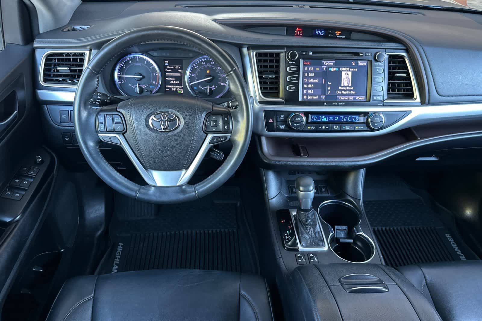 Used 2019 Toyota Highlander XLE AWD/4WD image 15