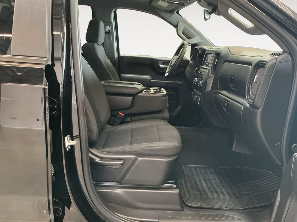 Used 2025 Chevrolet Silverado 1500 Custom AWD/4WD image 16