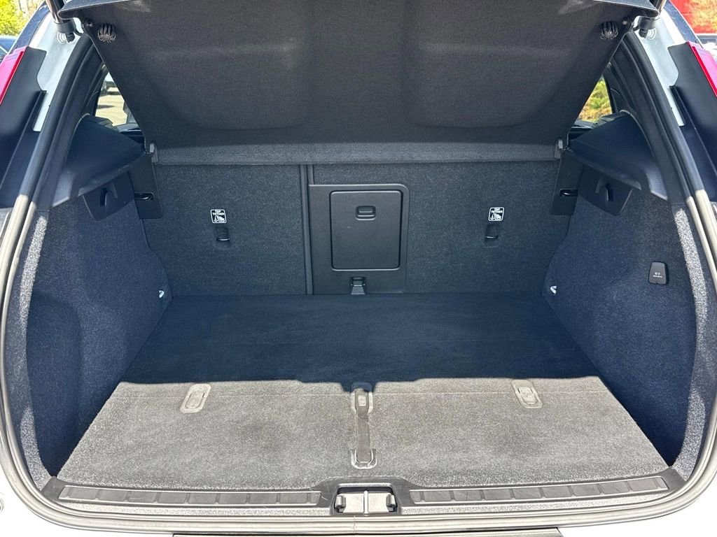 Certified 2023 Volvo XC40 Recharge Plus AWD/4WD image 5