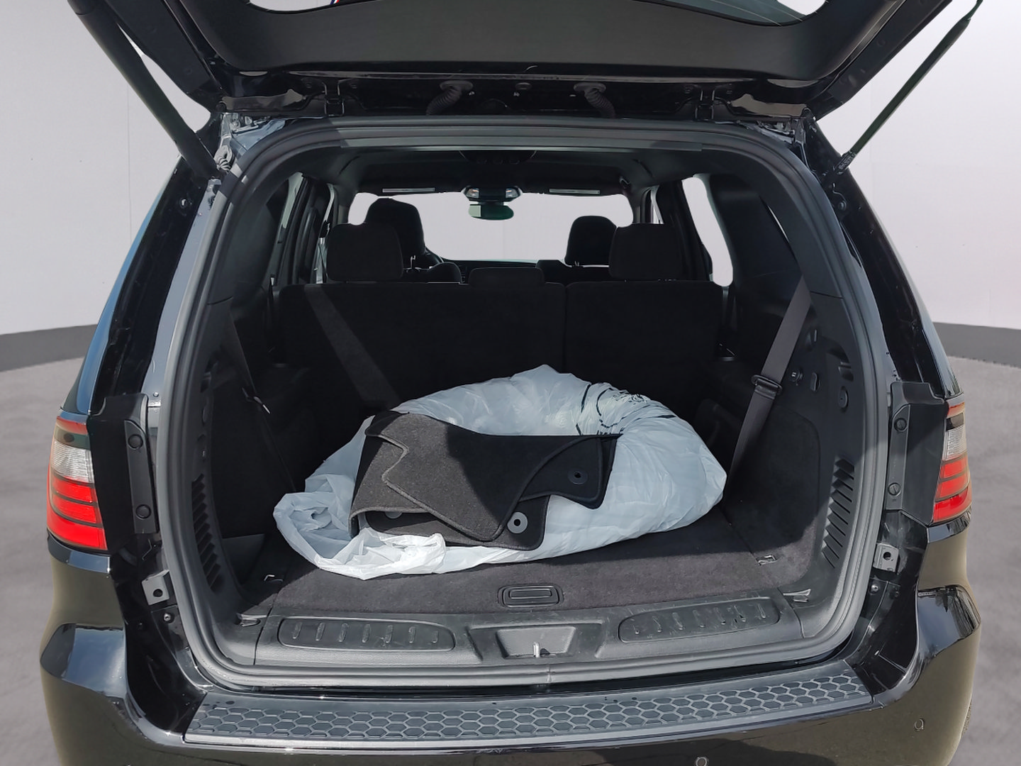 Certified 2025 Dodge Durango GT w/ Blacktop Package AWD/4WD image 21