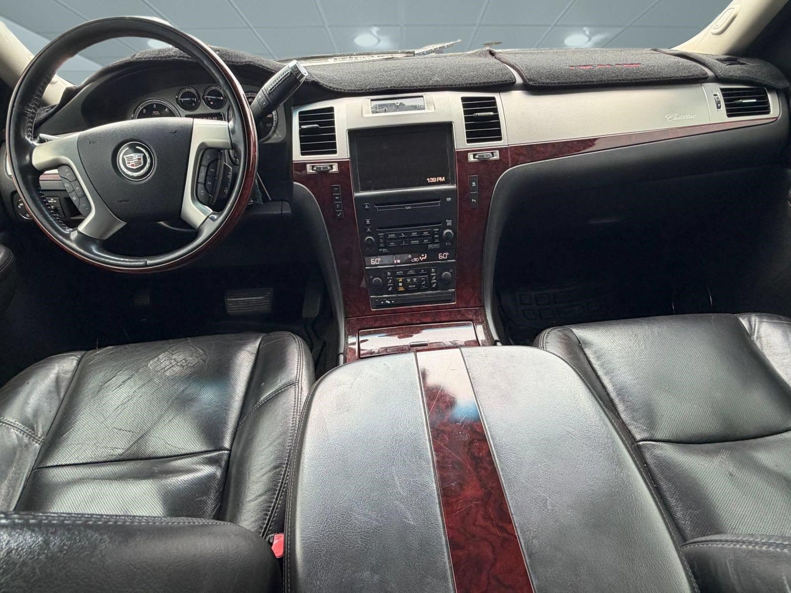 Used 2009 Cadillac Escalade AWD image 15