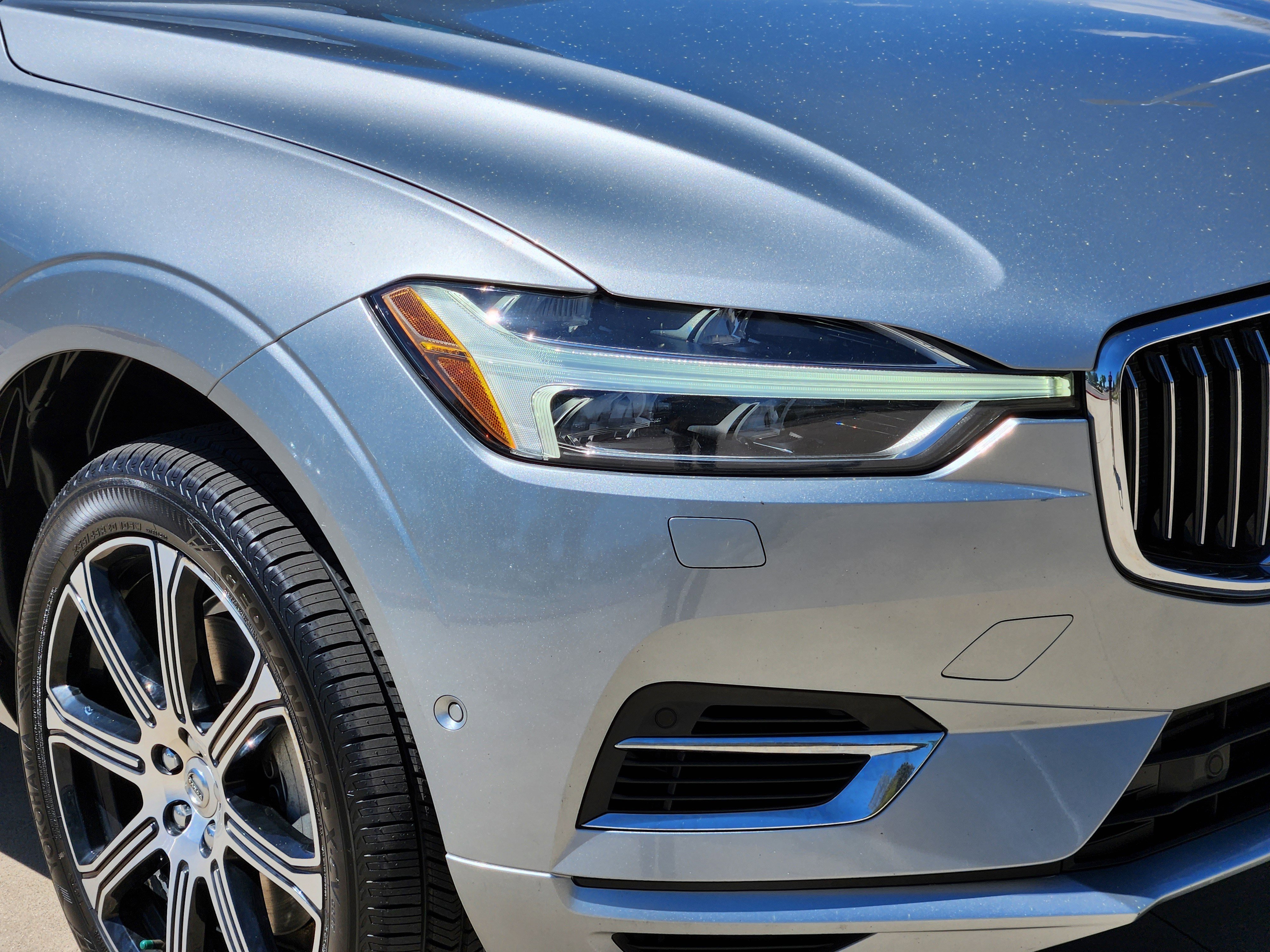 Used 2018 Volvo XC60 T8 Inscription w/ Luxury Seat Package AWD/4WD image 5