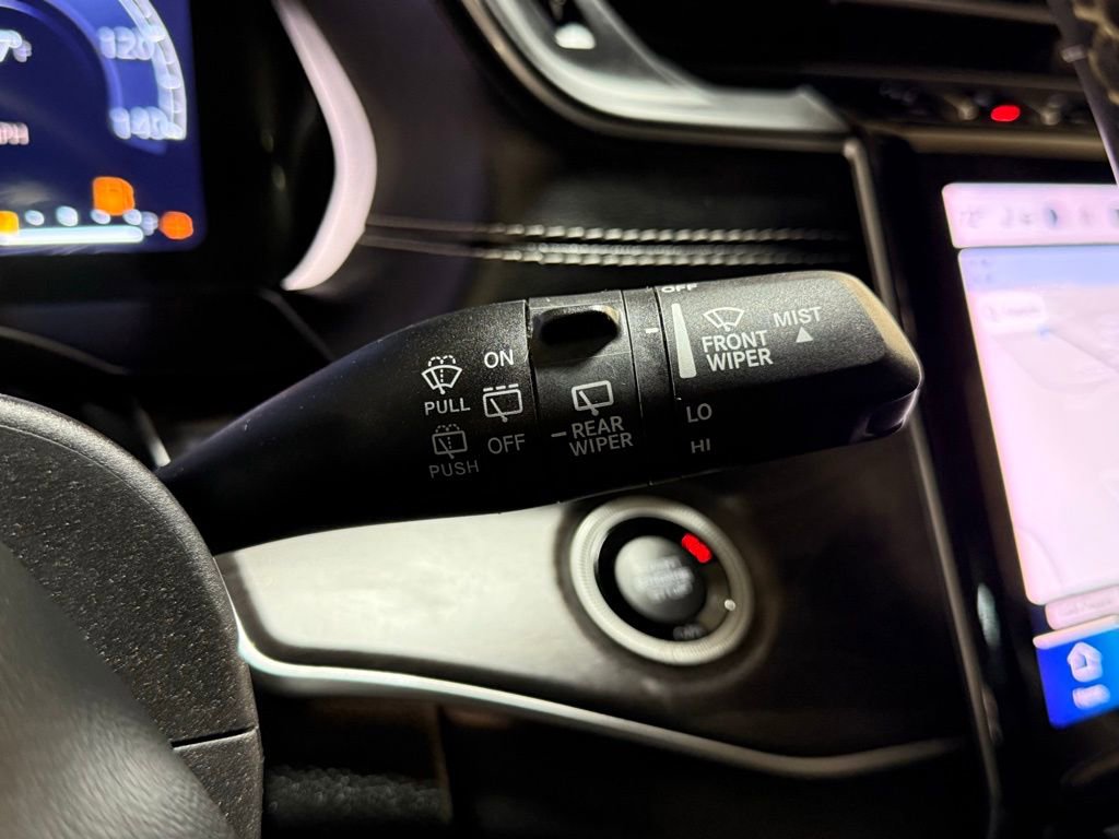 Used 2023 Jeep Grand Cherokee L Limited w/ Black Appearance Package image 22