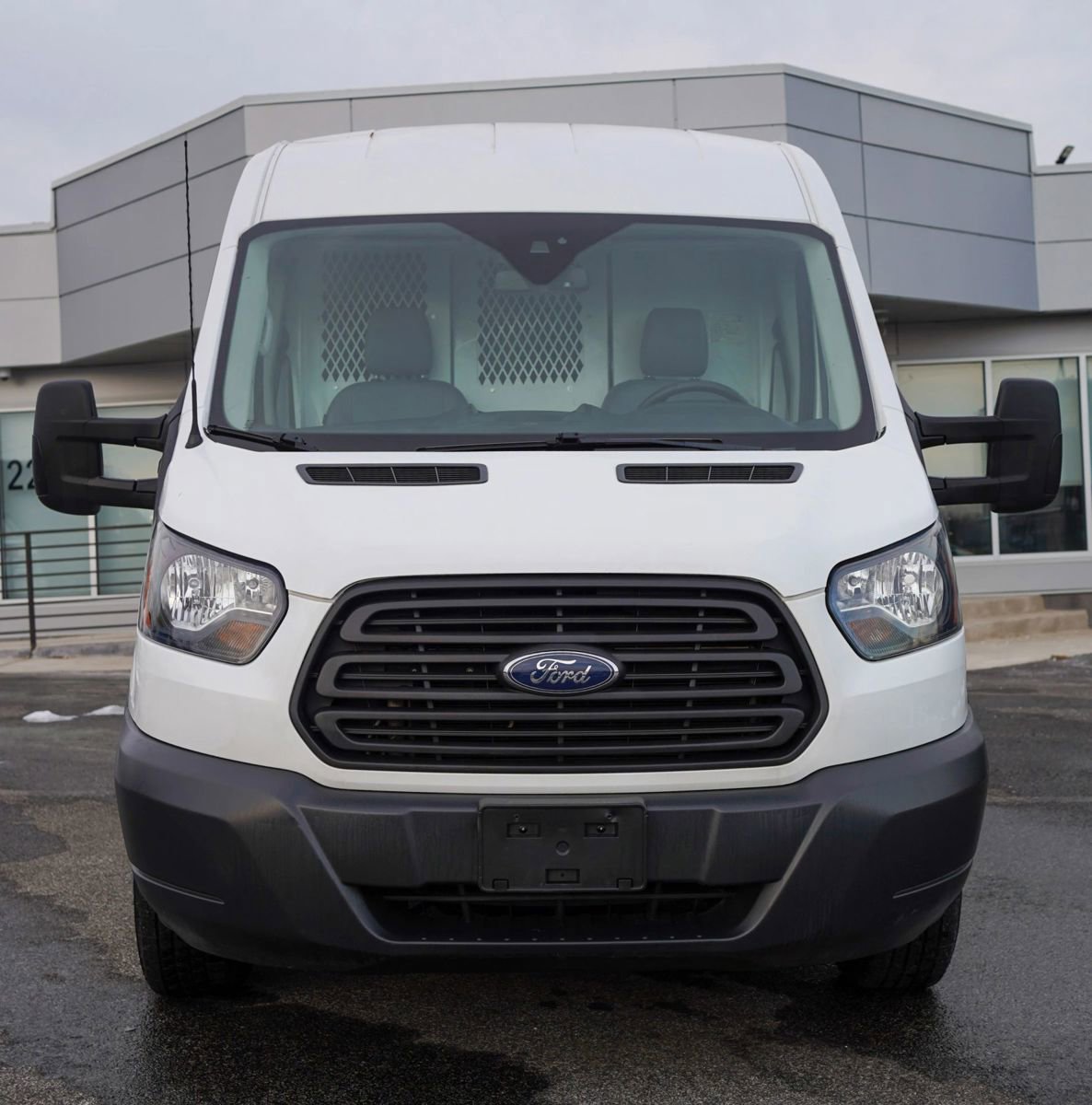 Used 2018 Ford Transit 350 148 Medium Roof image 3