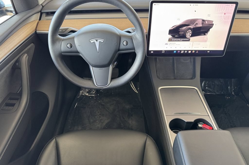 Used 2023 Tesla Model Y Long Range AWD/4WD image 12