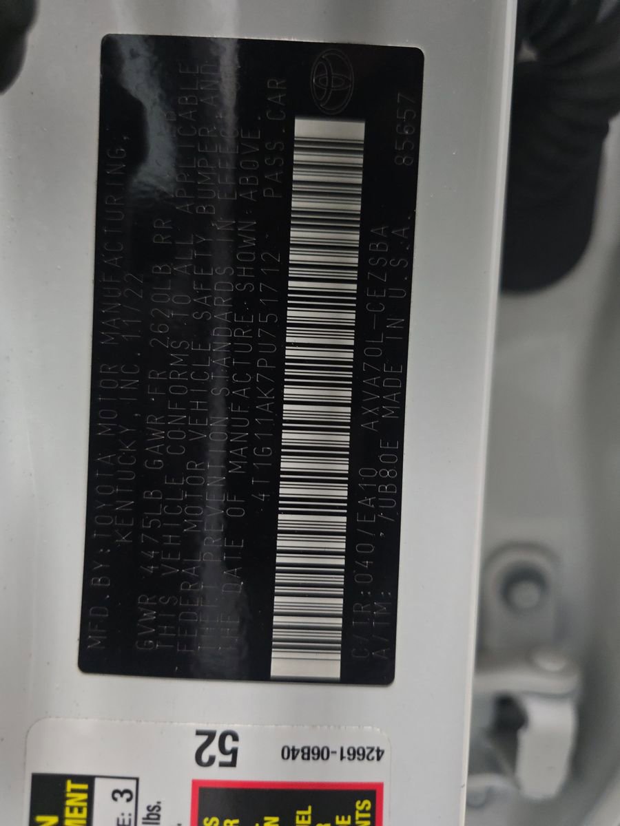 Used 2023 Toyota Camry SE image 11