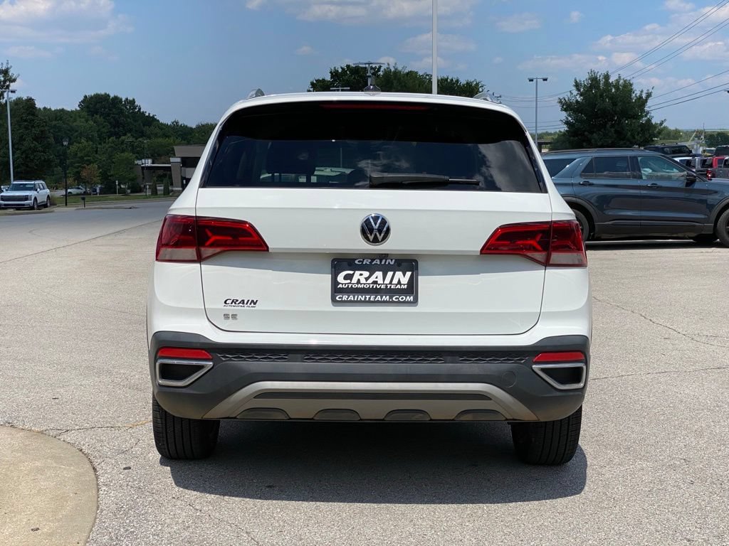 Used 2023 Volkswagen Taos SE FWD image 6