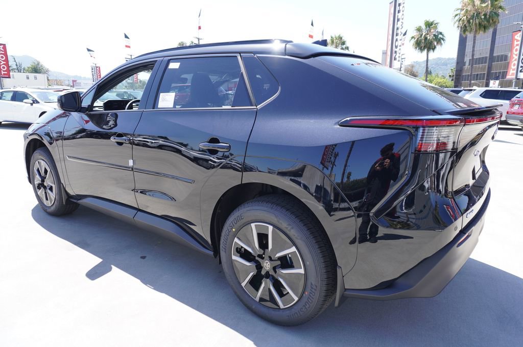 New 2026 Toyota bZ FWD image 6