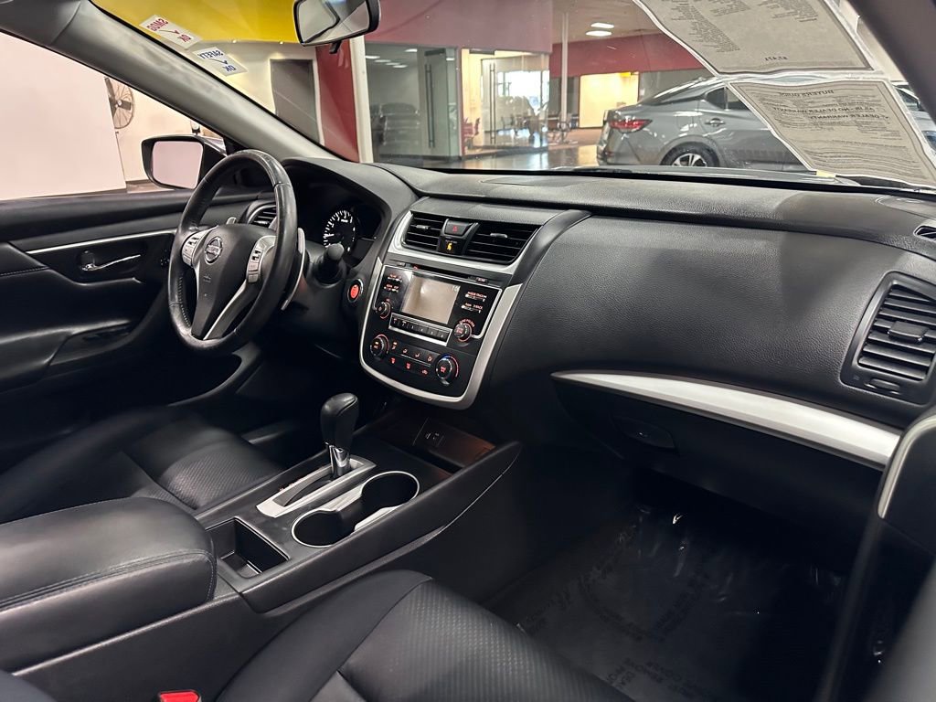 Used 2016 Nissan Altima 2.5 SR image 29