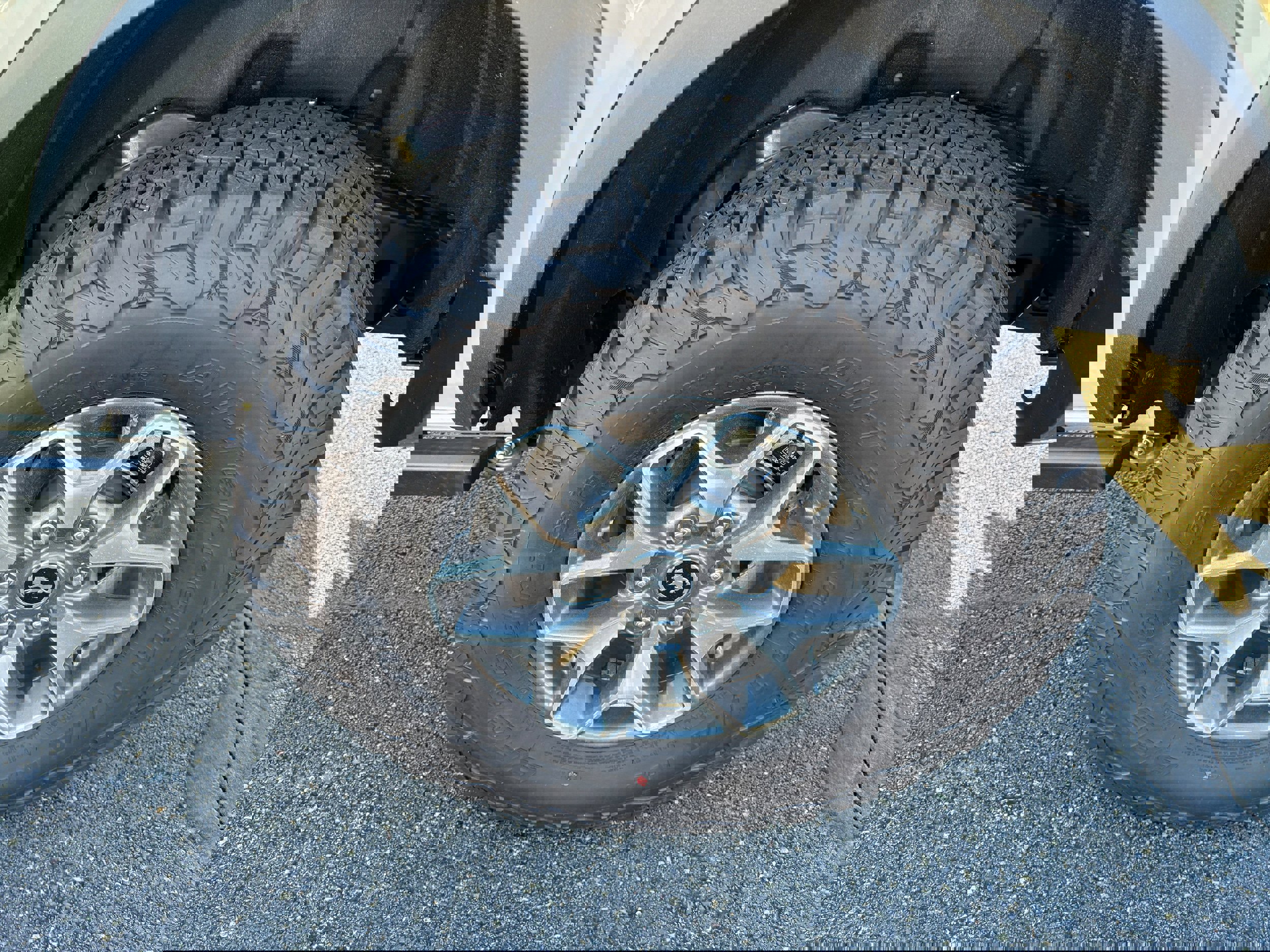 New 2025 Ford Bronco Badlands image 7