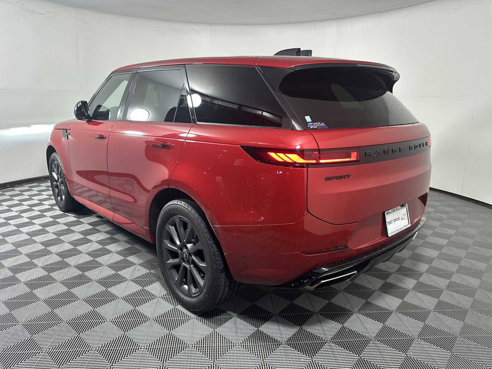Used 2024 Land Rover Range Rover Sport Dynamic SE image 10