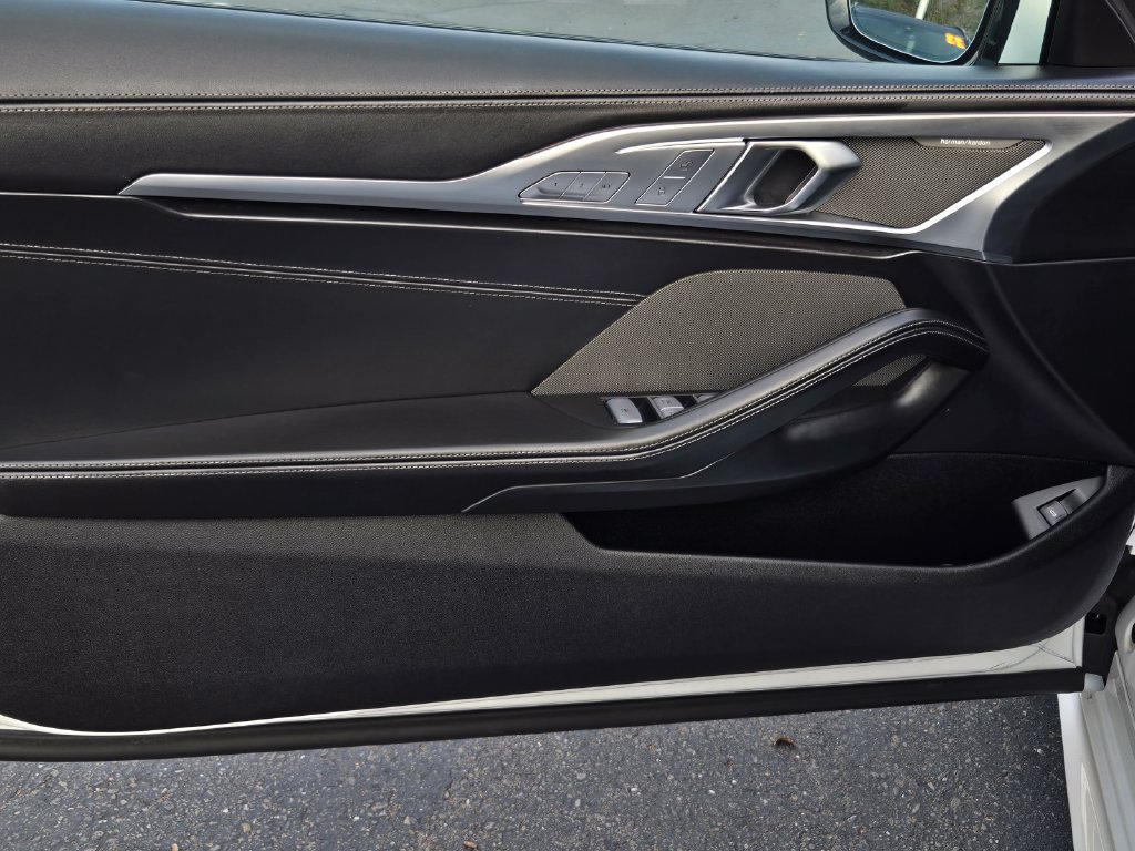 Used 2025 BMW 840i Convertible w/ Driving Assistance Package RWD image 12