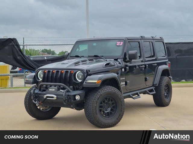 Used 2023 Jeep Wrangler Unlimited Sahara AWD/4WD image 1