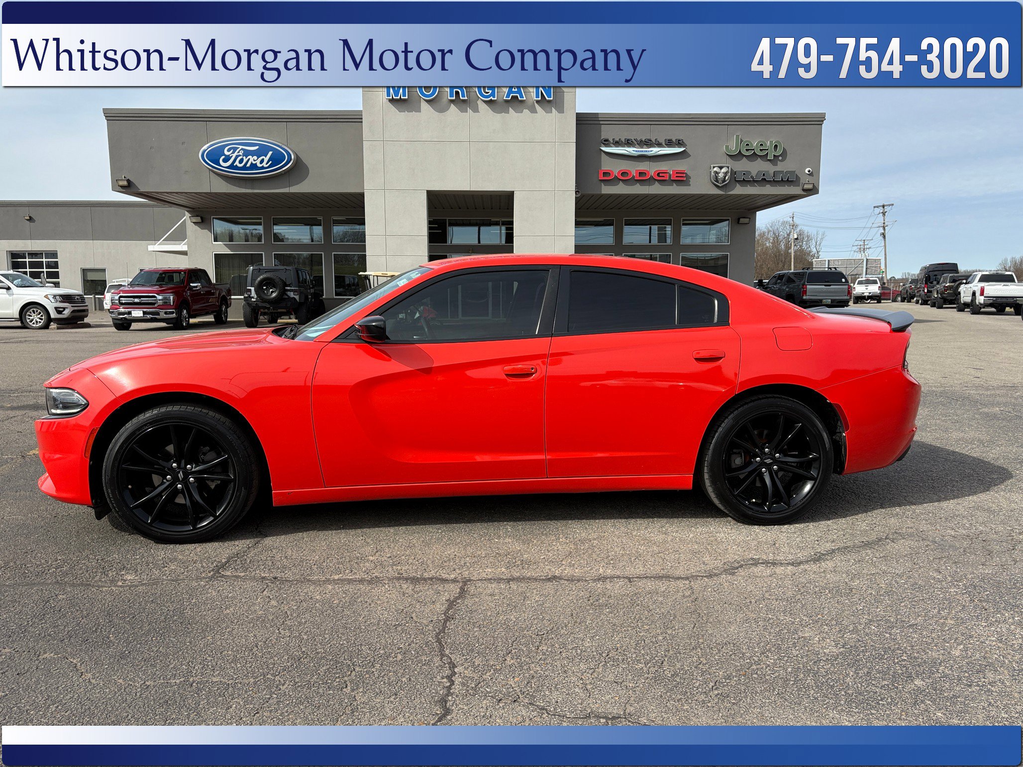 Used 2018 Dodge Charger SXT w/ Blacktop Package image 8