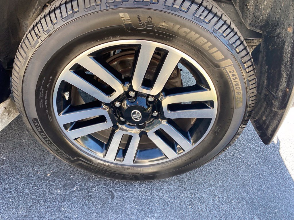 Used 2017 Toyota 4Runner Limited AWD/4WD image 30
