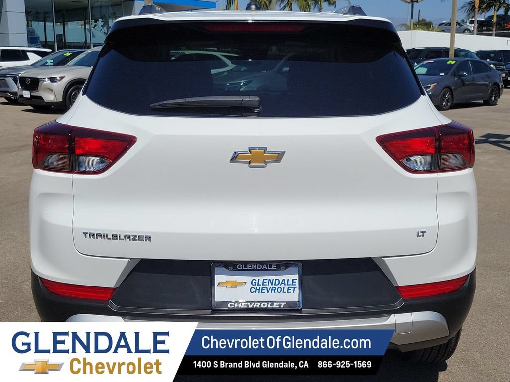 Used 2025 Chevrolet TrailBlazer LT FWD image 12