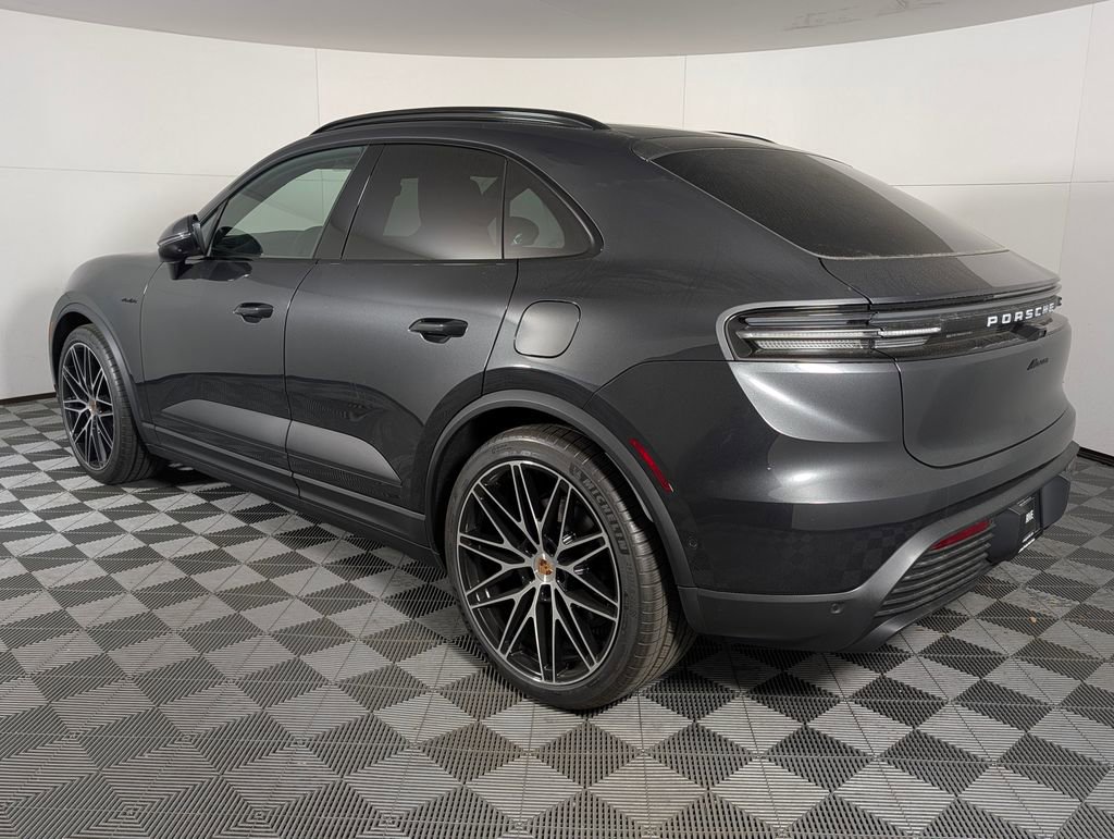 New 2026 Porsche Macan Electric image 3