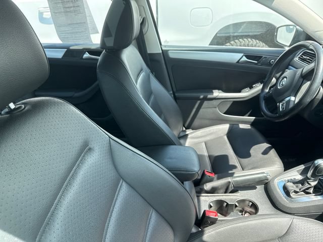 Used 2014 Volkswagen Jetta SE FWD image 11