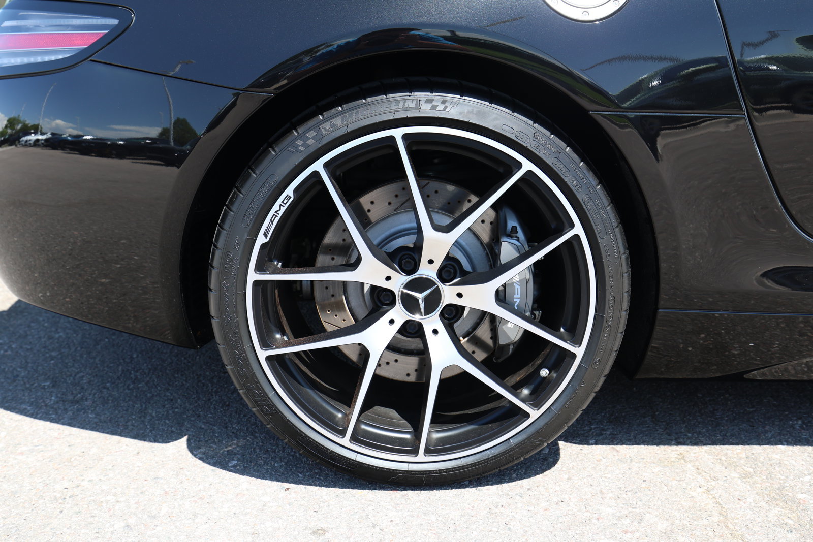 Used 2015 Mercedes-Benz SLS AMG GT Final Edition image 13