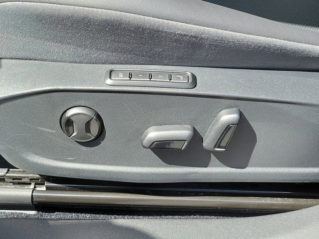 Used 2024 Volkswagen ID.4 S image 18