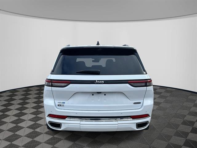 Used 2023 Jeep Grand Cherokee Overland w/ Luxury Tech Group IV image 6