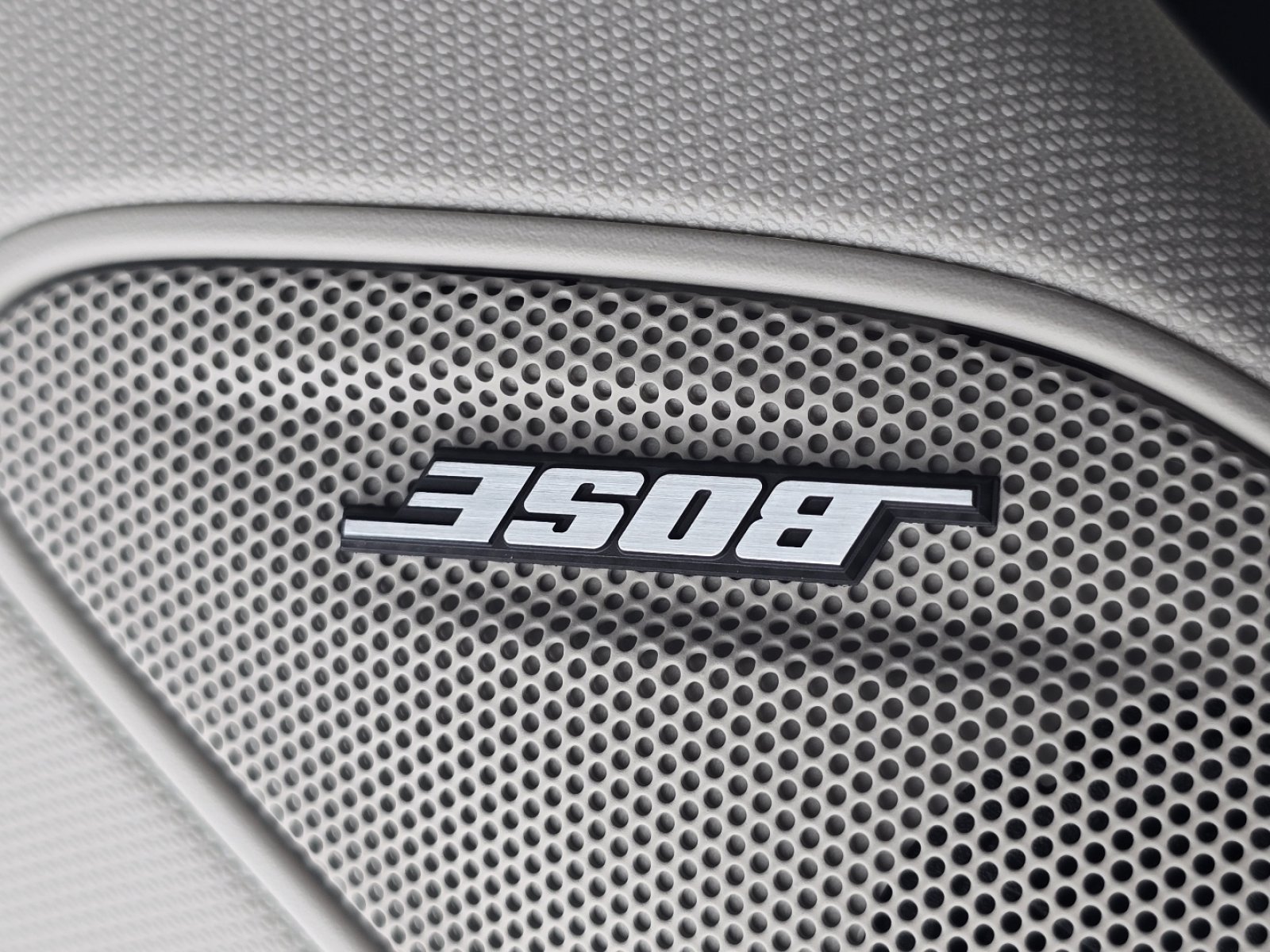 New 2025 Honda Pilot Touring image 11