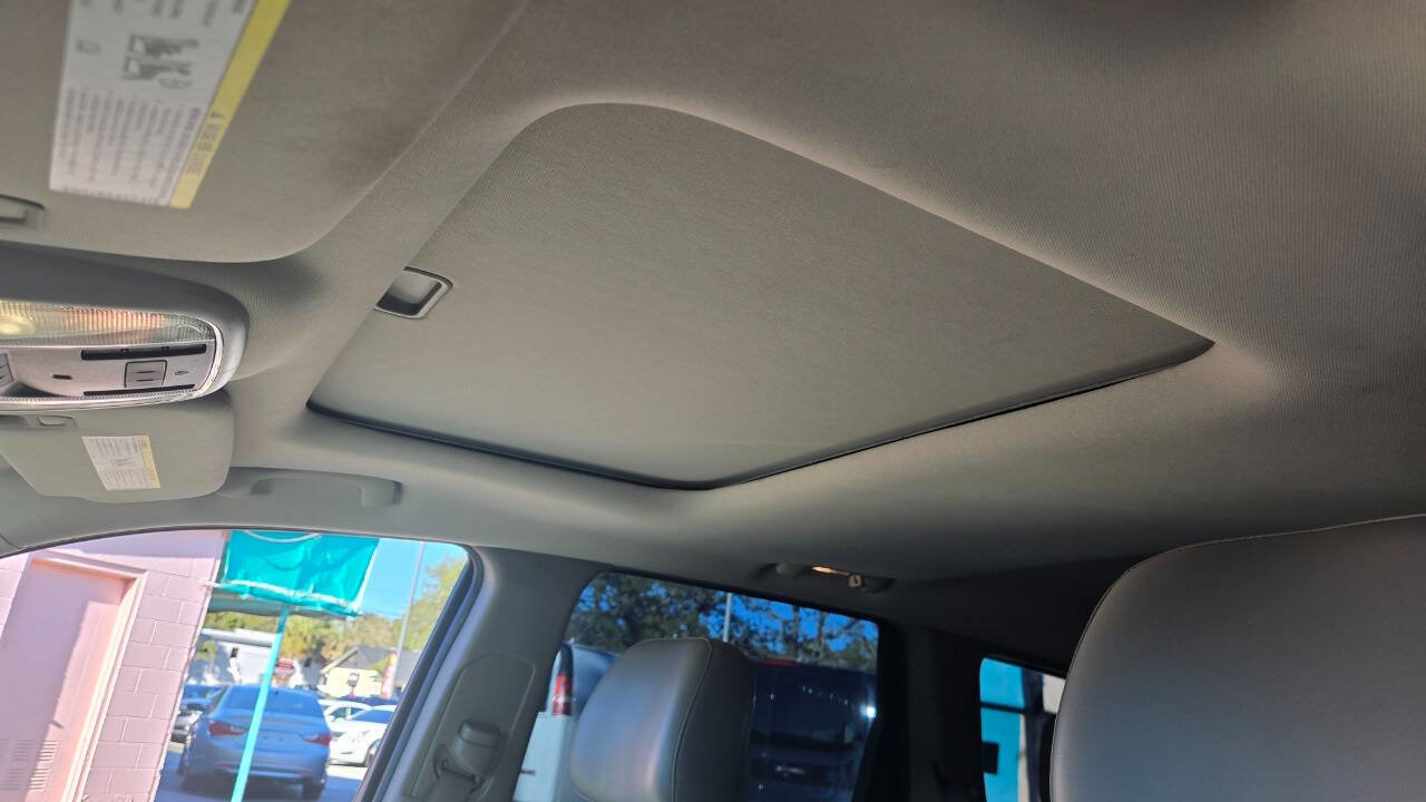 Used 2012 Jeep Grand Cherokee Laredo RWD image 8