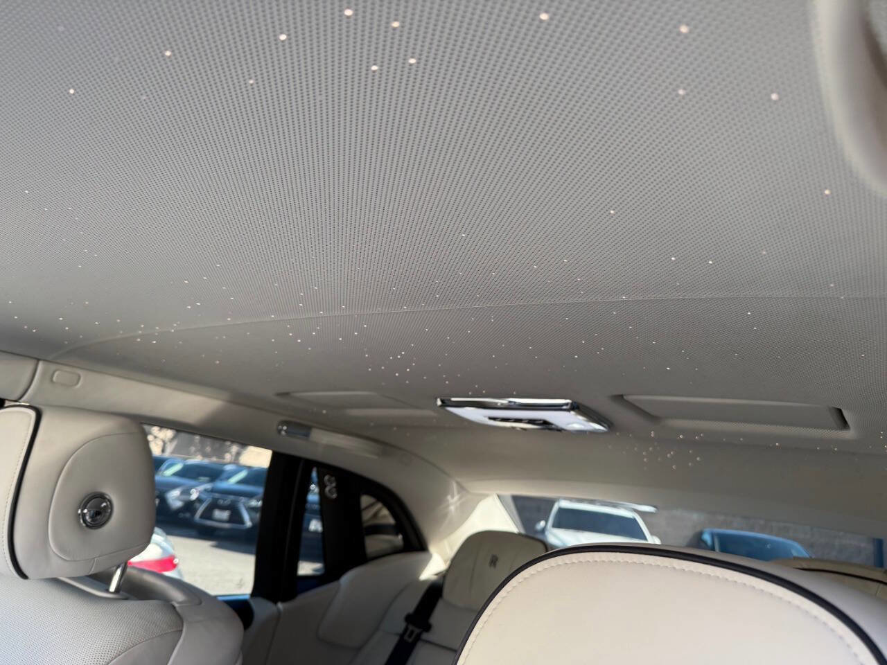 Used 2018 Rolls-Royce Phantom Sedan image 24