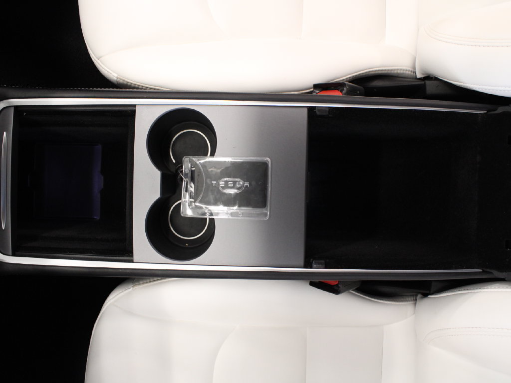 Used 2022 Tesla Model Y Long Range AWD/4WD image 25
