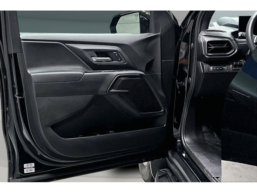 Used 2025 Chevrolet Silverado EV W/T image 23