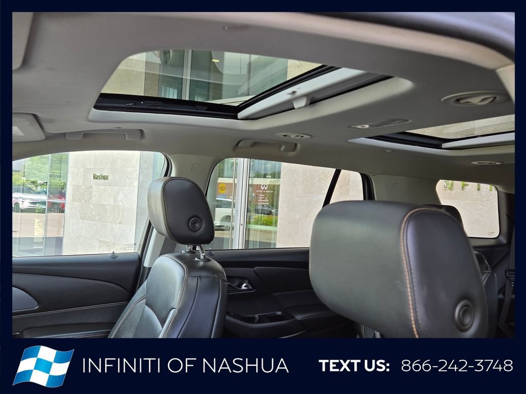 Used 2019 Chevrolet Traverse Premier w/ Redline Edition AWD/4WD image 7