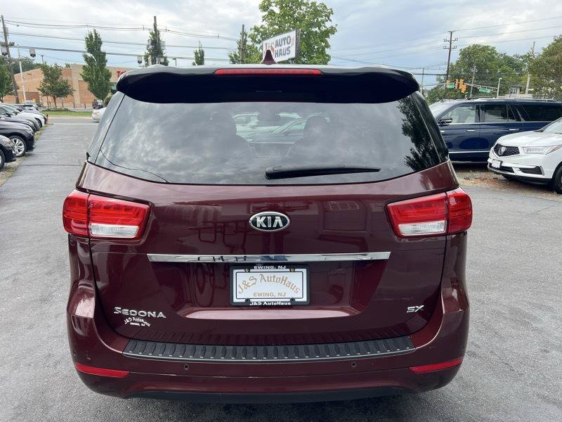 Used 2015 Kia Sedona SX FWD image 5
