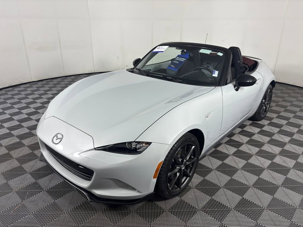 Used 2018 MAZDA MX-5 Miata Club image 32