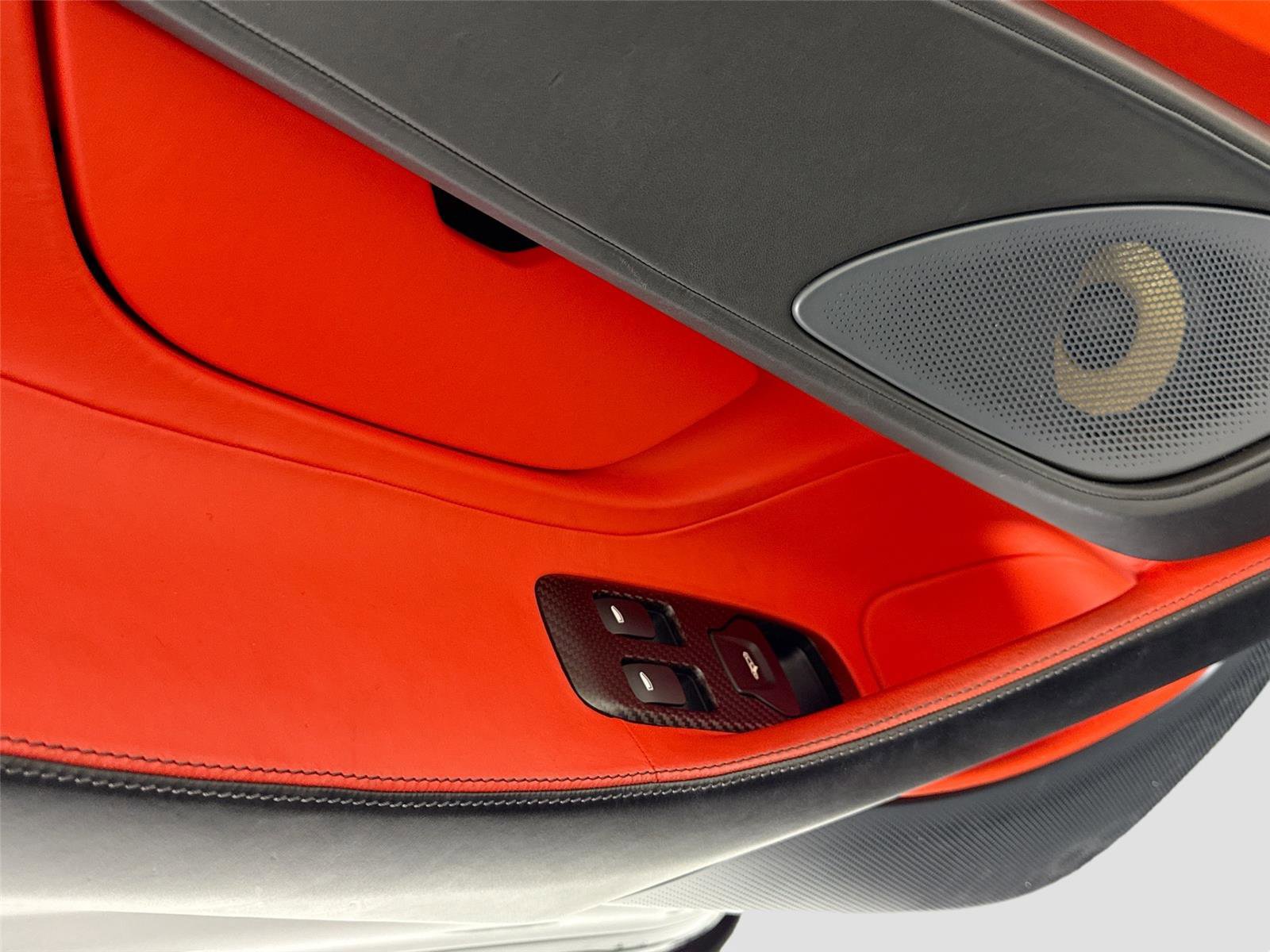 Used 2019 McLaren 600LT image 14