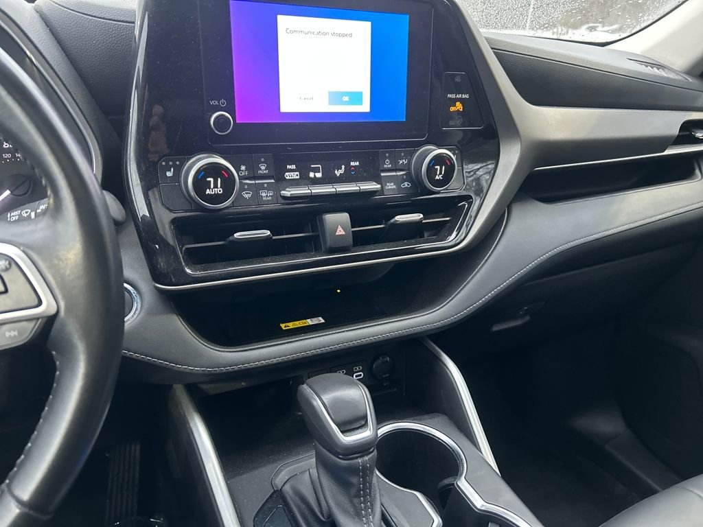 Used 2023 Toyota Highlander XLE image 13
