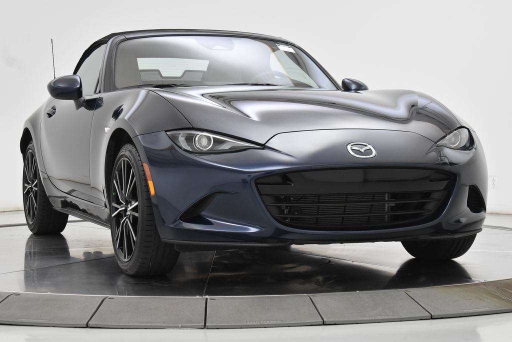 Used 2025 MAZDA MX-5 Miata Grand Touring RWD image 12