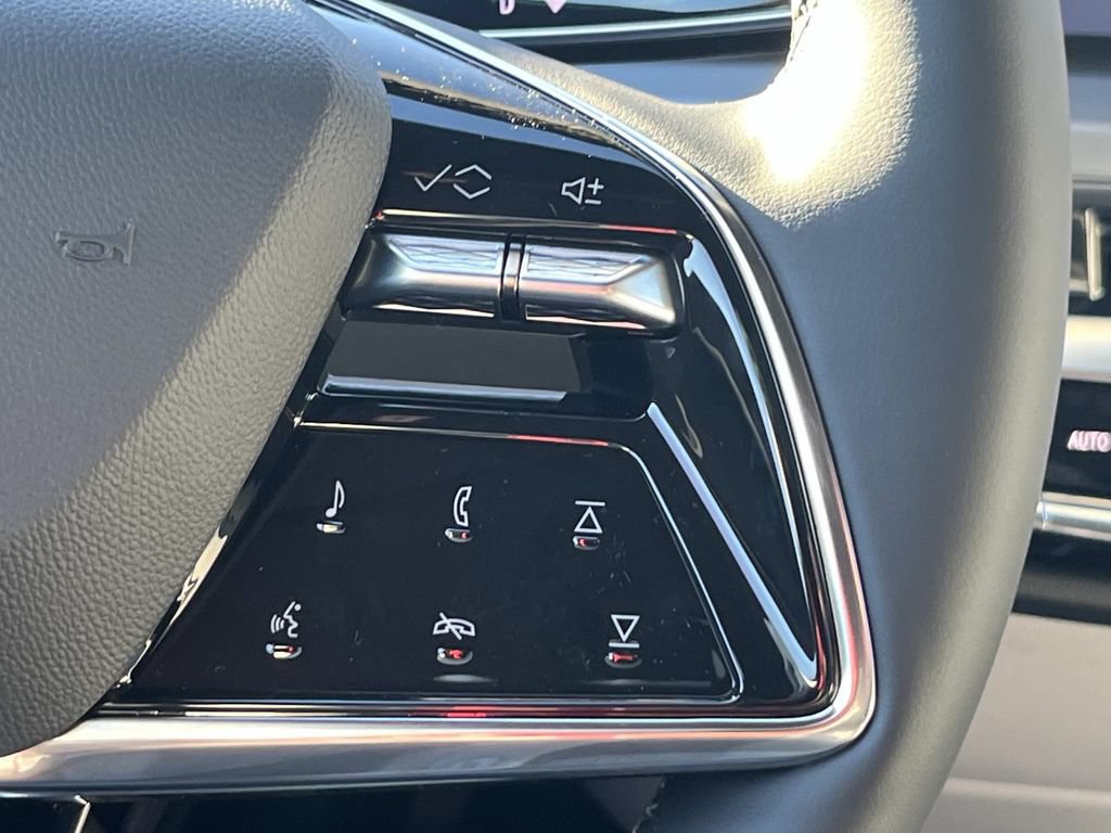 New 2026 Cadillac Lyriq Sport AWD/4WD image 27