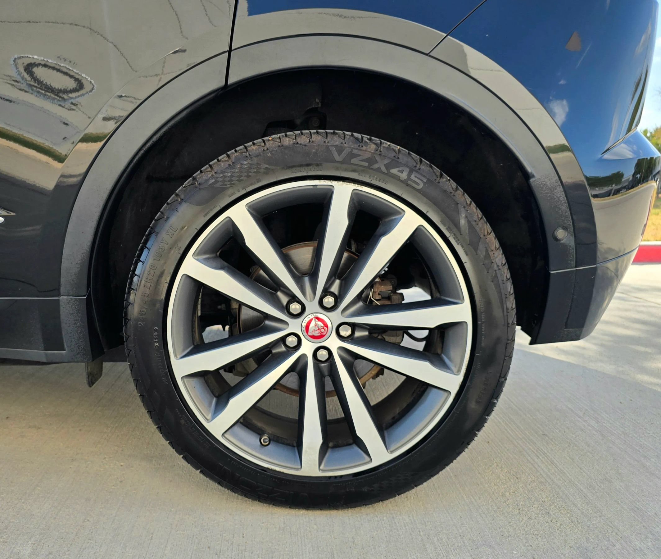 Used 2018 Jaguar E-PACE R-Dynamic HSE AWD/4WD image 52