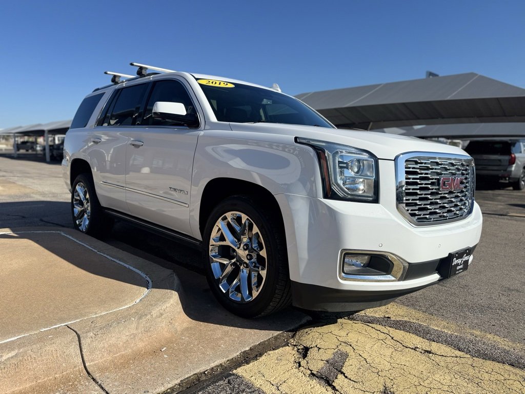 Used 2019 GMC Yukon Denali w/ Denali Ultimate Package image 3