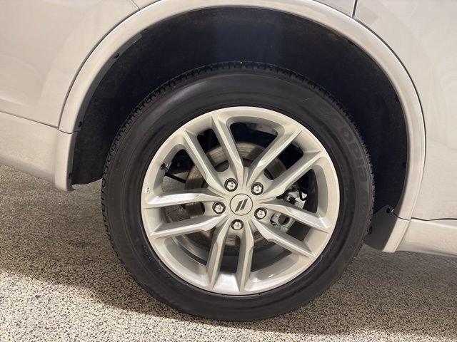 Used 2025 Dodge Durango GT AWD/4WD image 31