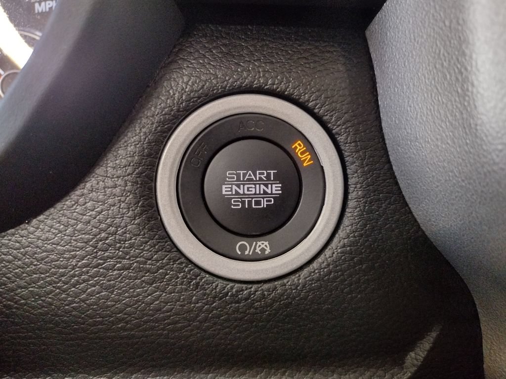 Used 2022 RAM 1500 Laramie AWD/4WD image 39