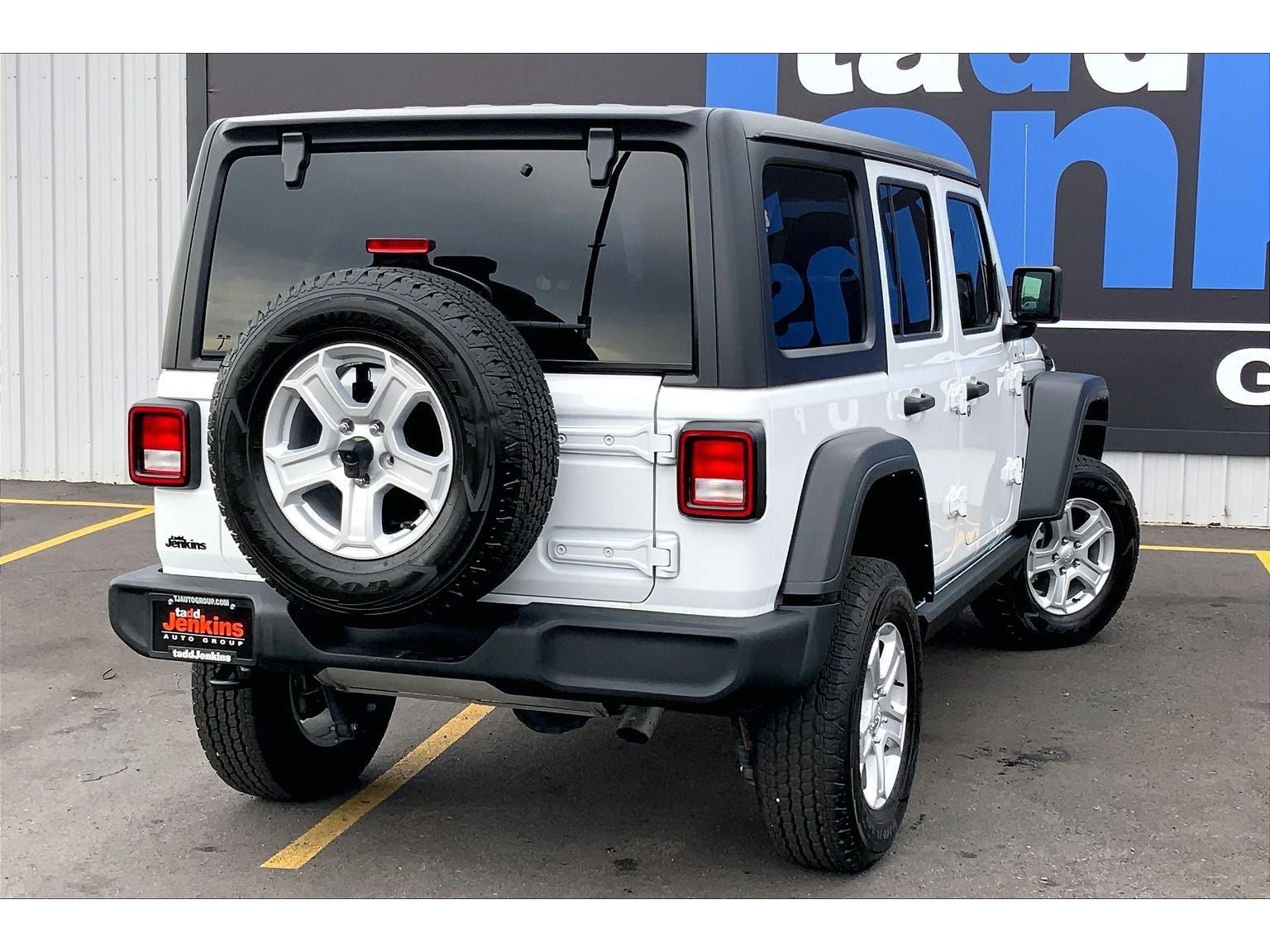 Used 2022 Jeep Wrangler Unlimited Sport AWD/4WD image 14