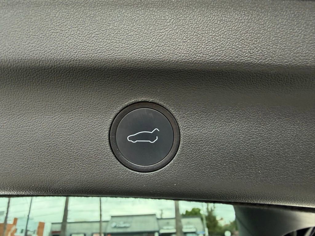 Used 2021 Tesla Model Y Performance image 8