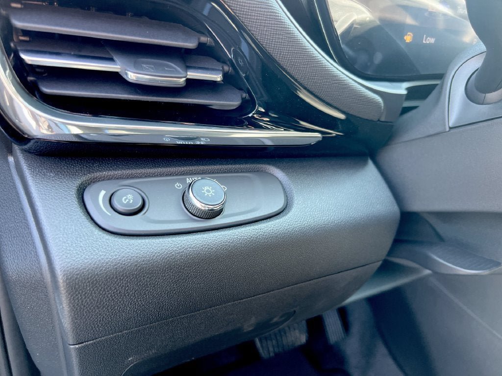 New 2026 Buick Envista Sport Touring w/ Convenience I Package FWD image 16