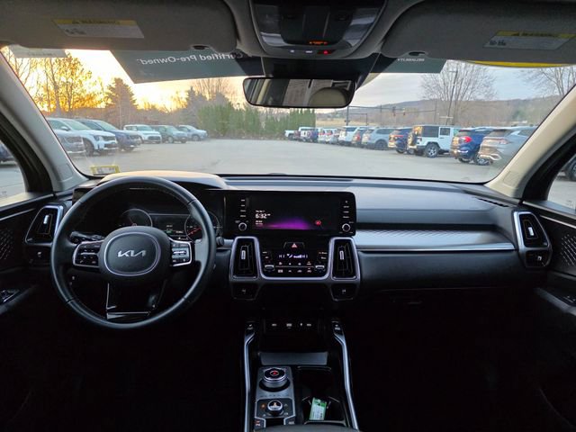 Certified 2023 Kia Sorento EX image 20