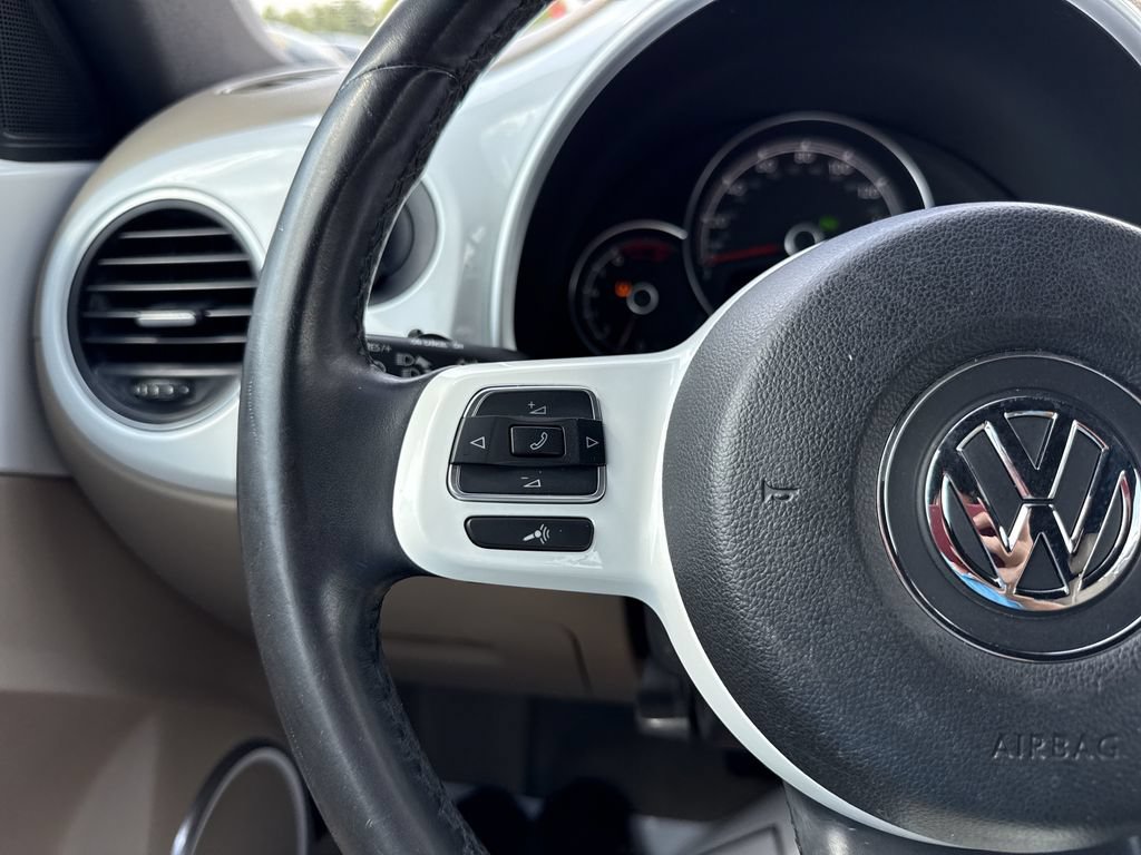 Used 2017 Volkswagen Beetle 1.8T S FWD image 18