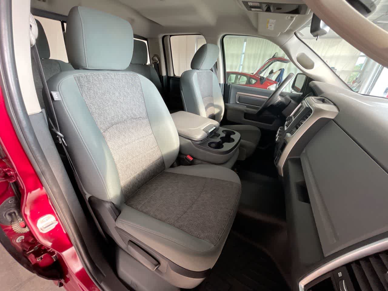 Used 2015 RAM 1500 Big Horn AWD/4WD image 23